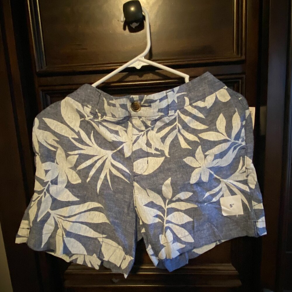 Tropical shorts